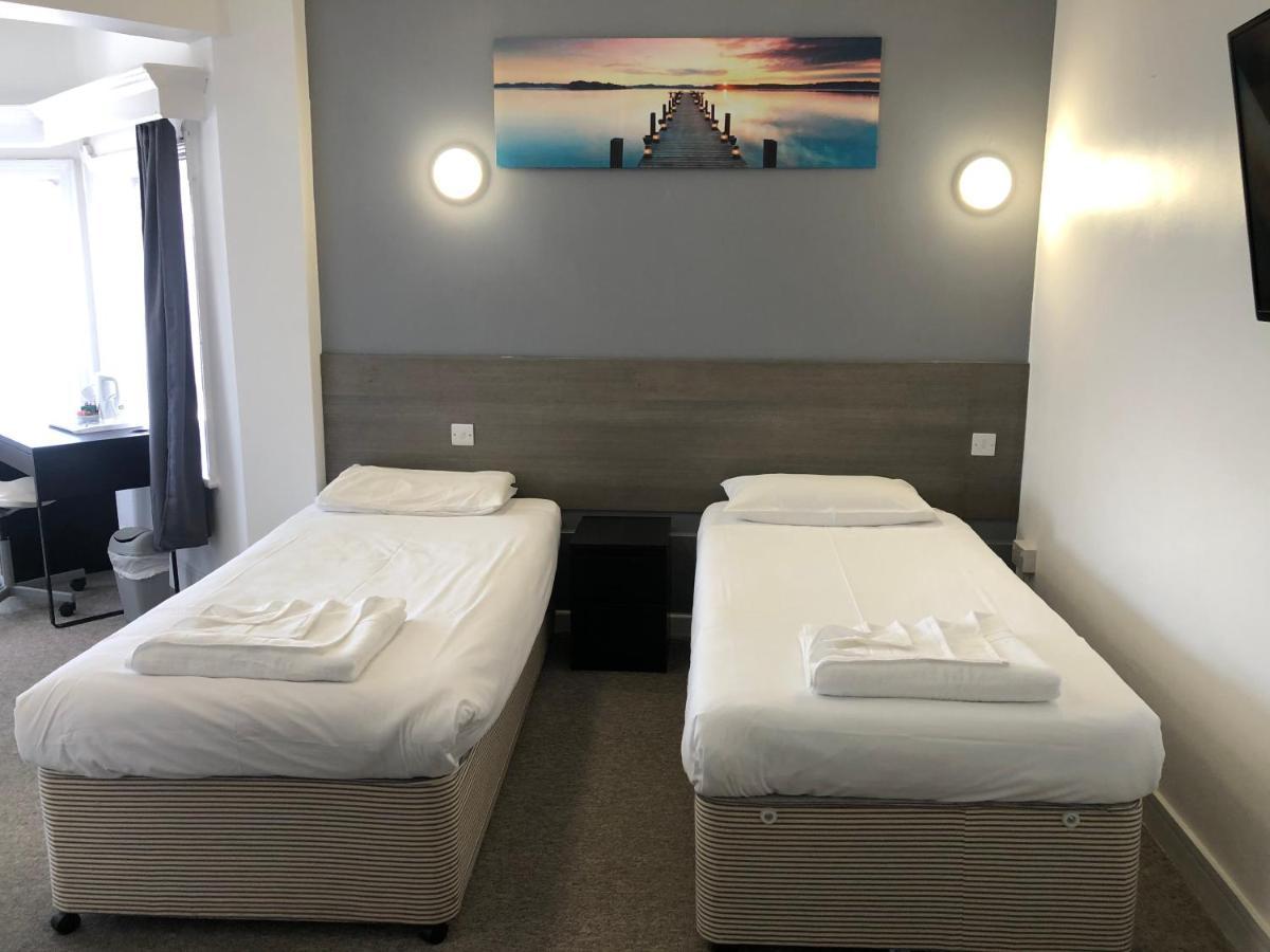 Capital One Hotel Борнмът Екстериор снимка