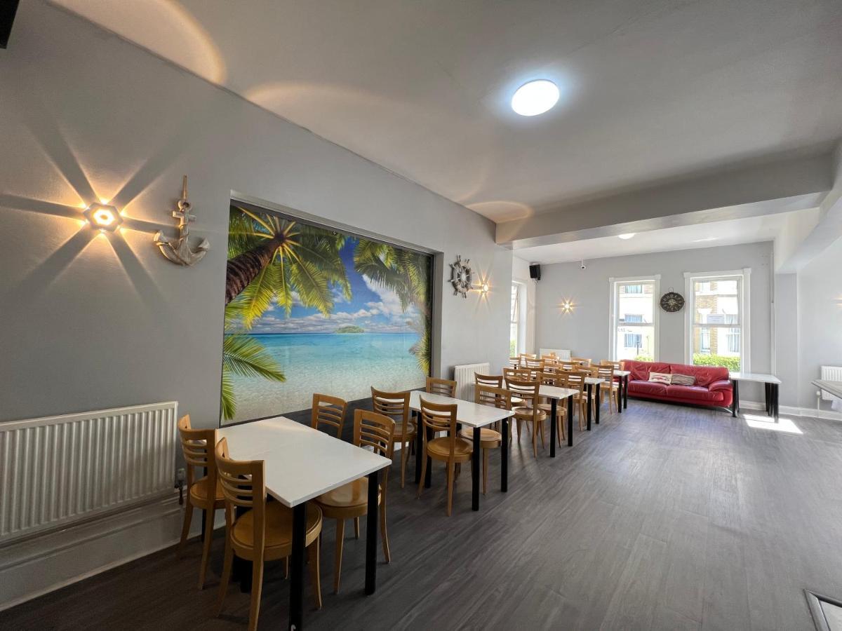 Capital One Hotel Борнмът Екстериор снимка
