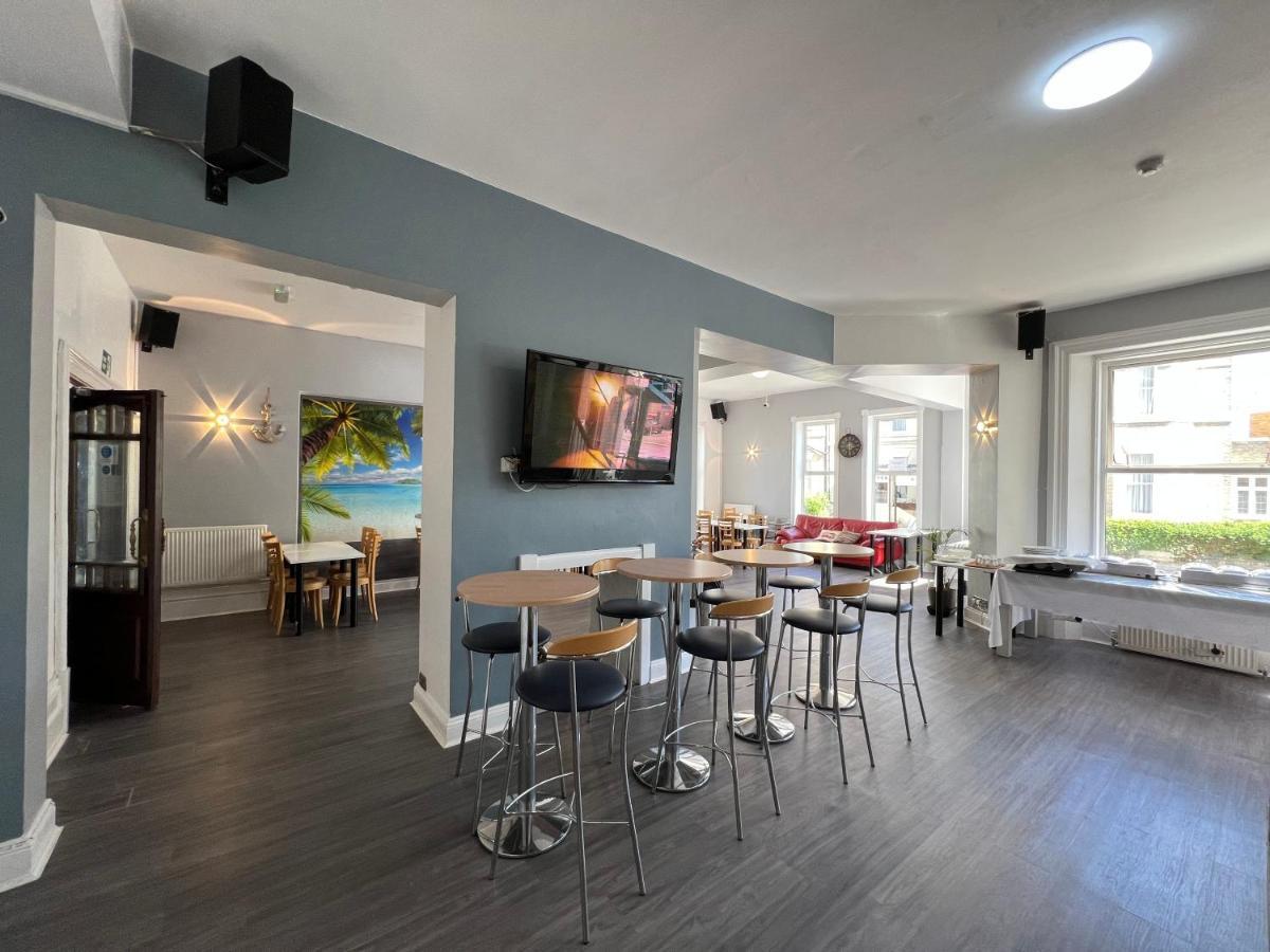Capital One Hotel Борнмът Екстериор снимка